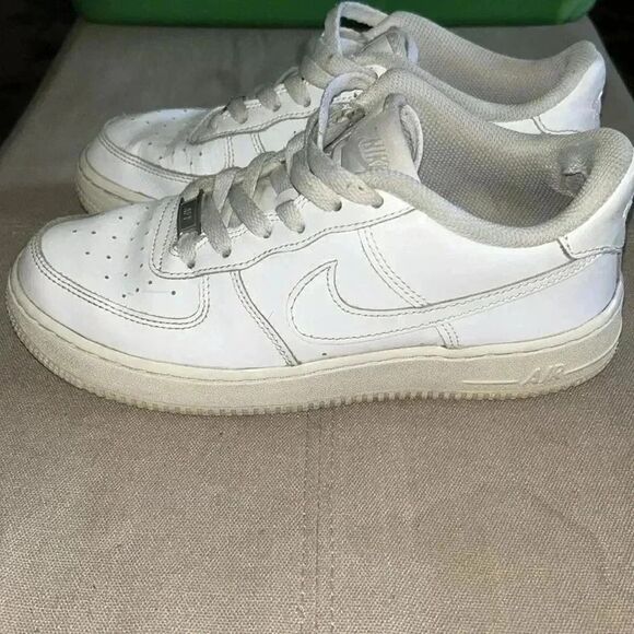 Nike Air Force 1 ’07, the b-ball icon Shoes, White/White/White/White - Picture 4 of 10